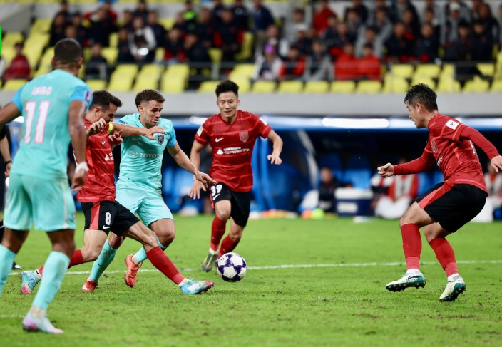 亚冠：成都蓉城0-2输给柔佛，徐正源轮换惹争议中超冲突