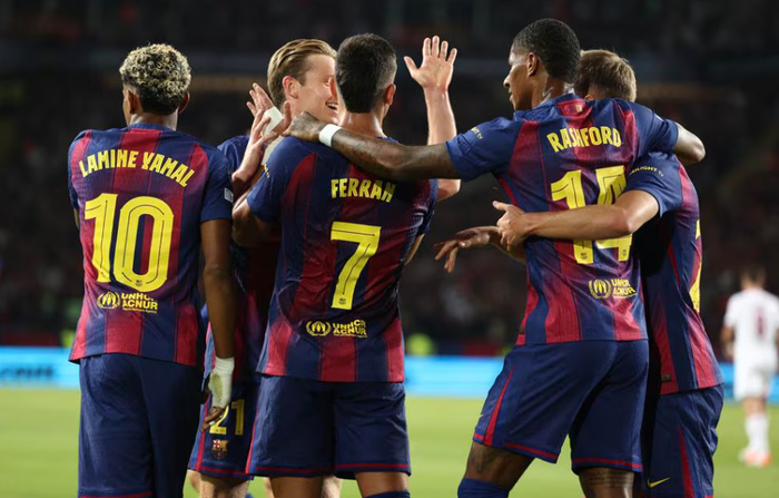 欧冠:巴塞罗那主场6-1痛击奥林匹亚科斯,拉什福德2球