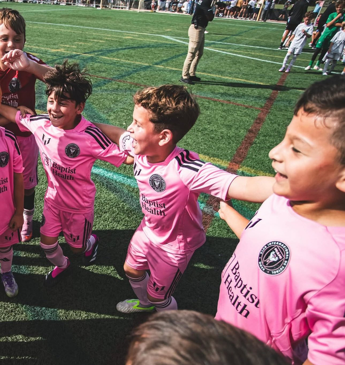 欧冠联赛36队格局生变，希罗成跨界话题热度飙升谁买账？