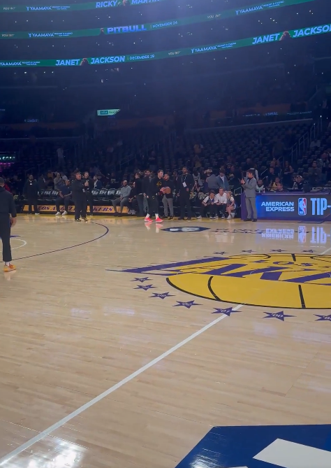 NBA常规赛10月22日揭幕：湖人主场迎战勇士，欢呼声爆棚