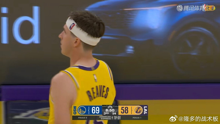 NBA：湖人第三节再遭两位数落后，勇士掌控比赛节奏