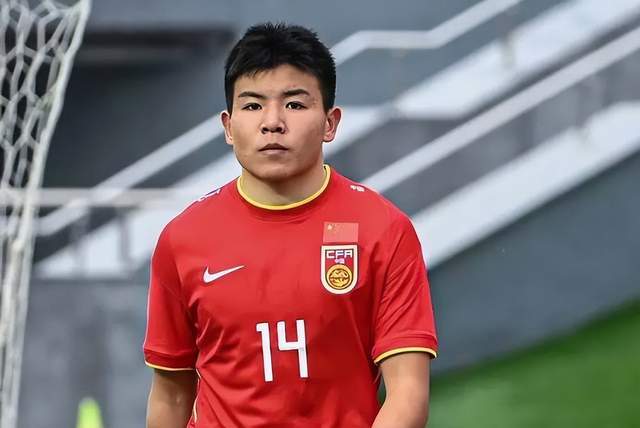 英超瞄准卡塞米罗式进化！21岁徐彬：恒大青训出品国脚雄心