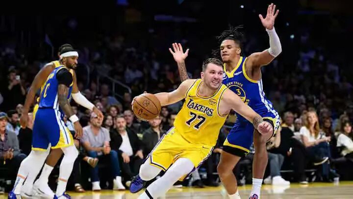 NBA揭幕战：湖人109-119负勇士，东契奇43分仍无解