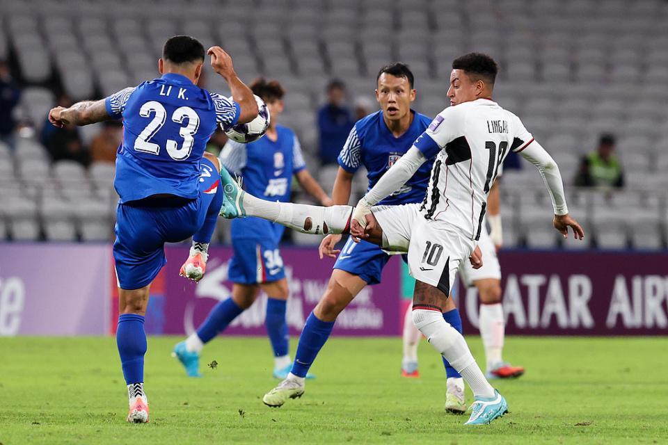 亚冠：上海申花2-0首尔，林加德5射0正被现实打回英超梦