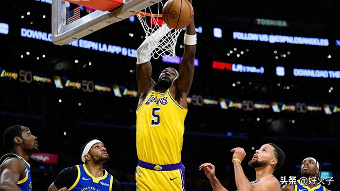 NBA：湖人中锋危机未解，艾顿首战10分6板引发担忧