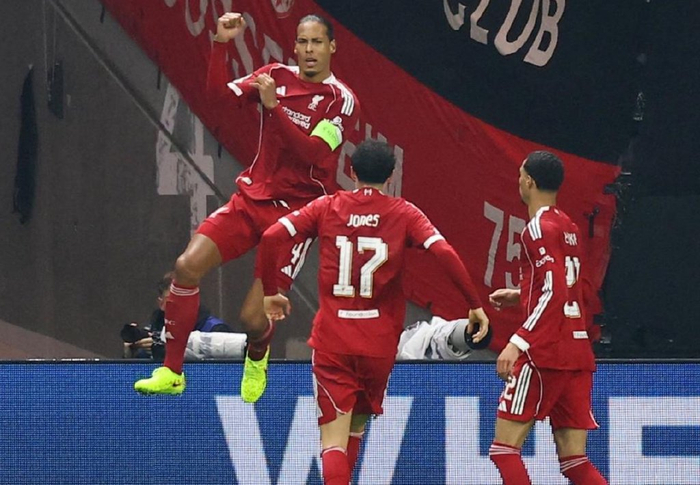 欧冠3轮：利物浦5-1逆转终结4连败，拜仁各项赛事12连胜仍碾压