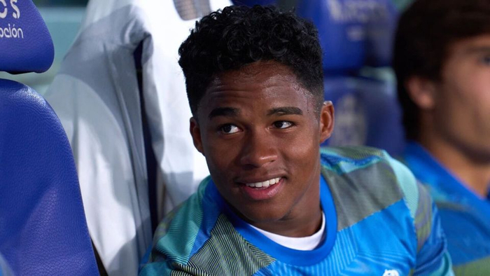 英超/西甲：1笔租借互换？皇马和曼联冬窗的偷鸡博弈