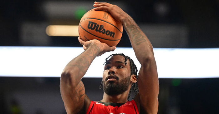 NBA｜火箭给出超1亿美元报价，伊森续约悬而未决，伤病保障成争议焦点