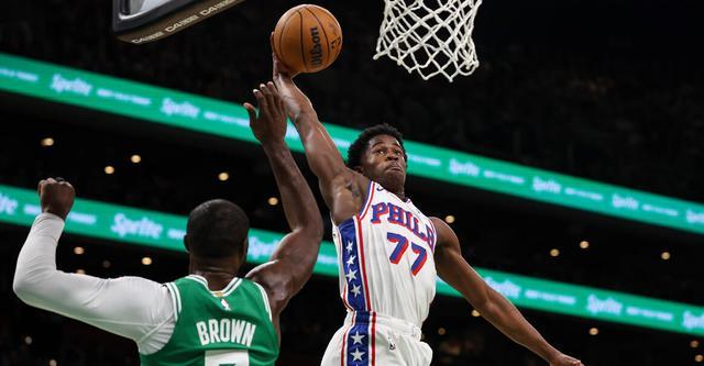 NBA揭幕战76人队117-116险胜凯尔特人：马克西40分、埃奇库姆34分定生死