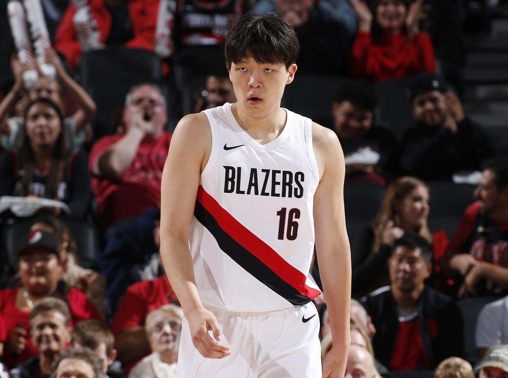 NBA｜杨瀚森被戈贝尔封盖！开拓者对阵森林狼真是活久见，细节暴露大问题