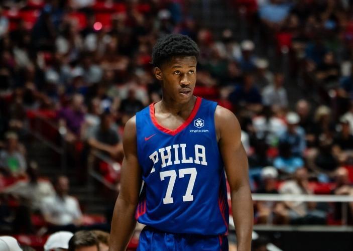 NBA：探花首秀34分！76人新秀首节打破勒布朗詹姆斯纪录