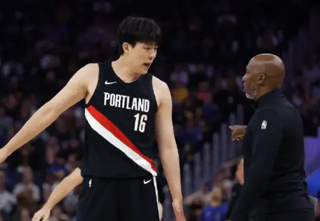 NBA开拓者118-114险胜，杨瀚森首秀5分31秒仅得2分引热议