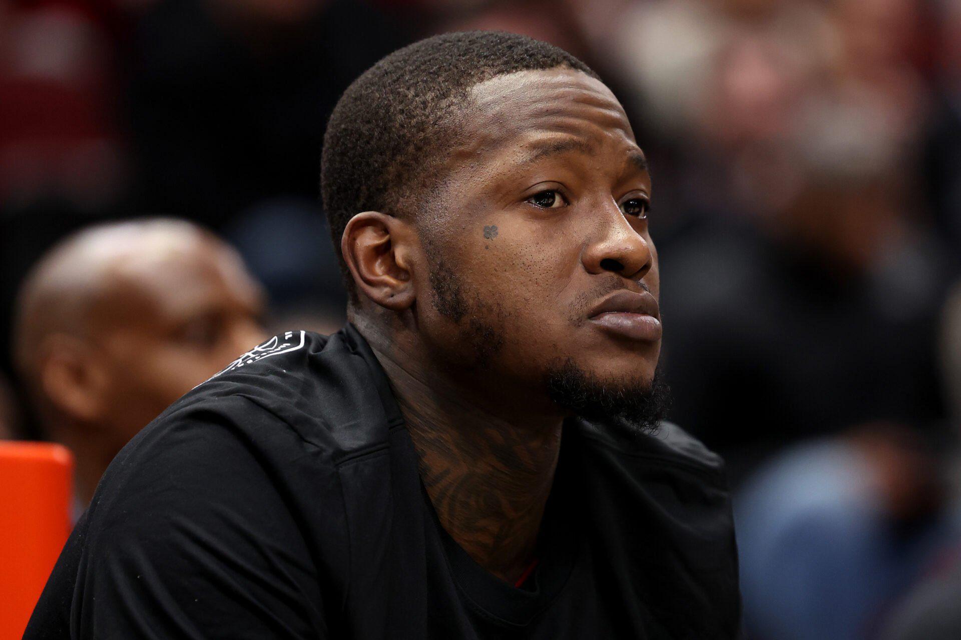 NBA:热火队后卫特里·罗齐尔被捕,10点将公布逮捕细节