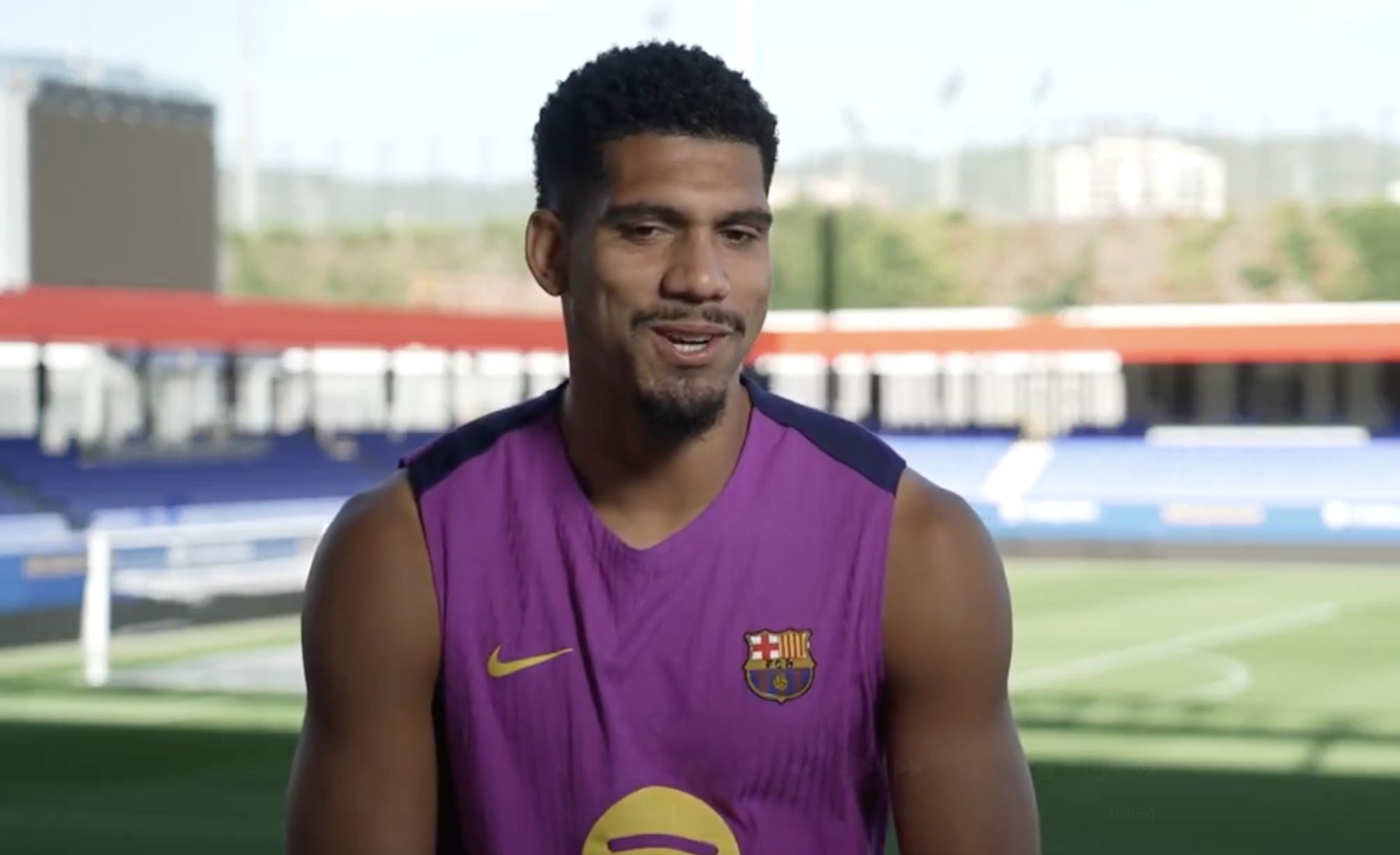 西甲｜阿劳霍力挺亚马尔职业态度，年轻巨星风波背后的真相