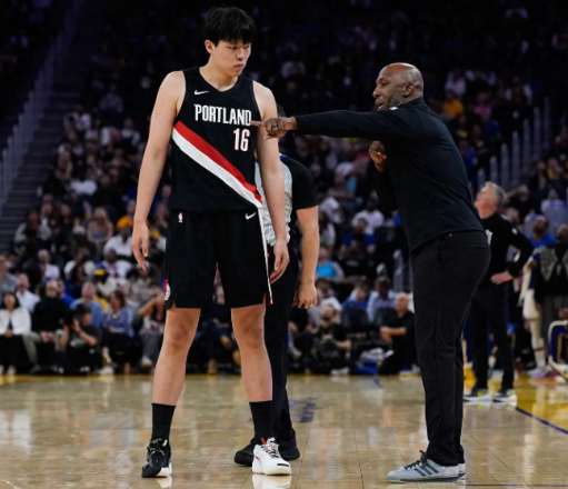 2024年NBA惊天赌局！比卢普斯、罗齐尔涉意大利黑手党操盘千万美元赌博案