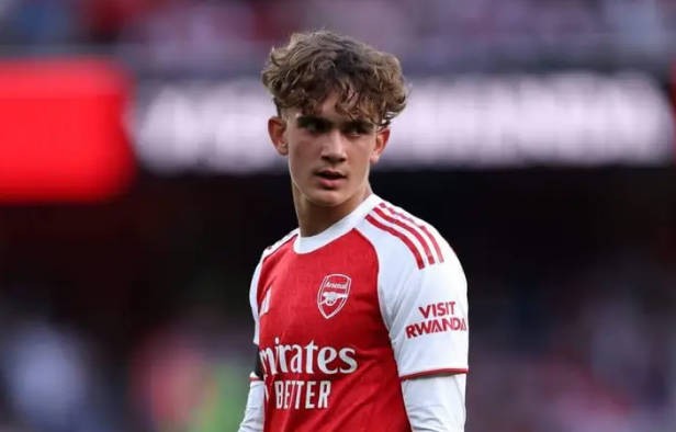 英超新星道曼签奖学金合同，阿森纳押宝未来17岁的潜力股
