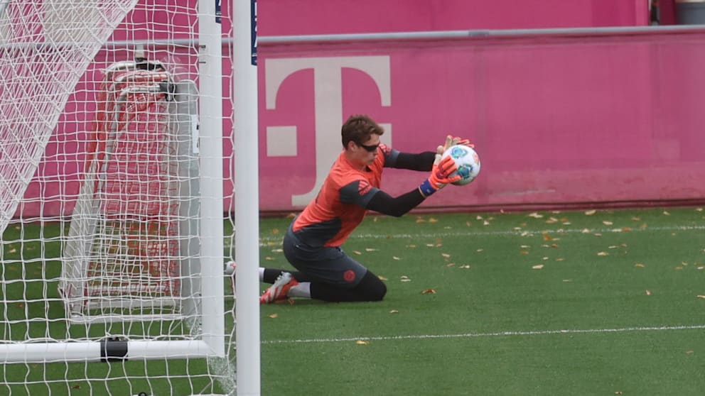 乌比格争1场首发！拜仁在德甲与德国杯间做出关键轮换