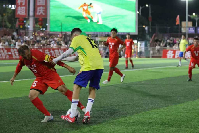 英超情怀照进巴楚：巴楚胡杨足球队3连胜撼动边疆