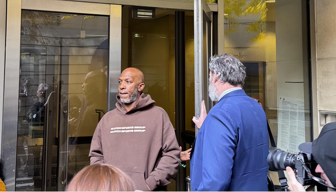 NBA开拓者变局：昌西离队引发四年8200万合约和轮换担忧