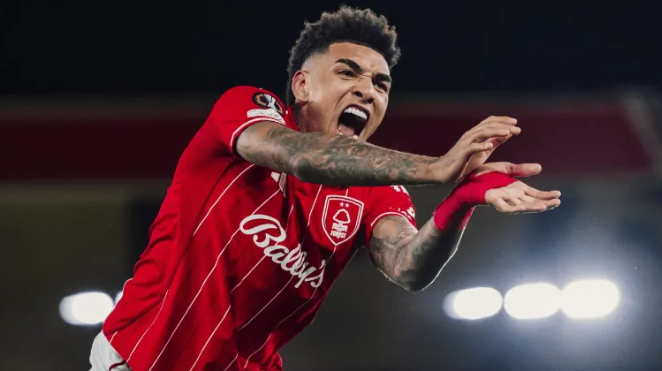 英超：诺丁汉森林终结10场不胜，欧联杯2-0击败波尔图燃起希望