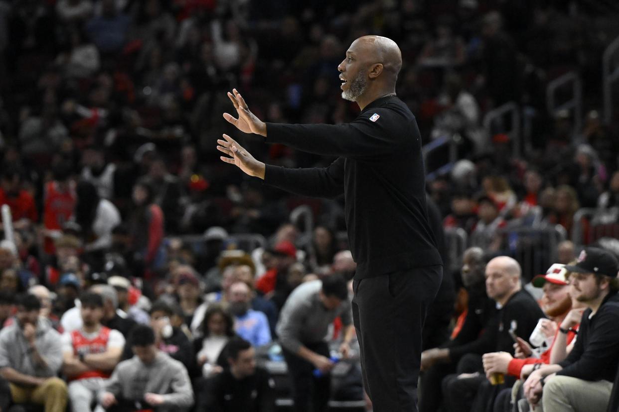 NBA：波特兰开拓者1夜换帅，比卢普斯下台后杨瀚森能翻身？