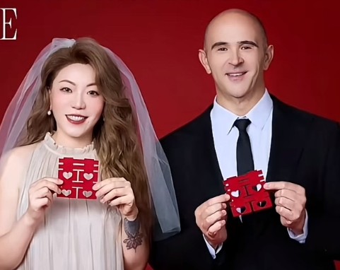 何塞成南京女婿！苏超主帅1句话惹争议，南京引援要靠真情？