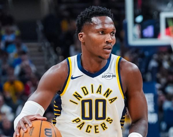 NBA揭幕：步行者队135-141惜败雷霆，马图林36分仍难止败