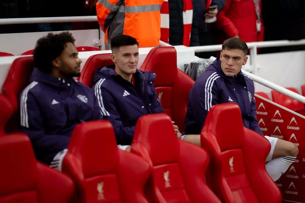 齐尔克泽求变:24岁英超替补仅4次出场,冬窗能成西汉姆联救命稻草?