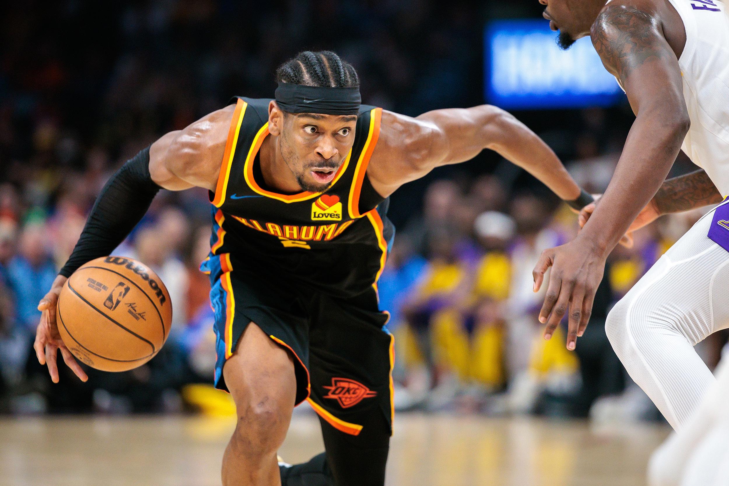 雷霆队双加时141-135险胜步行者，NBA常规赛2连胜引发罚球争议