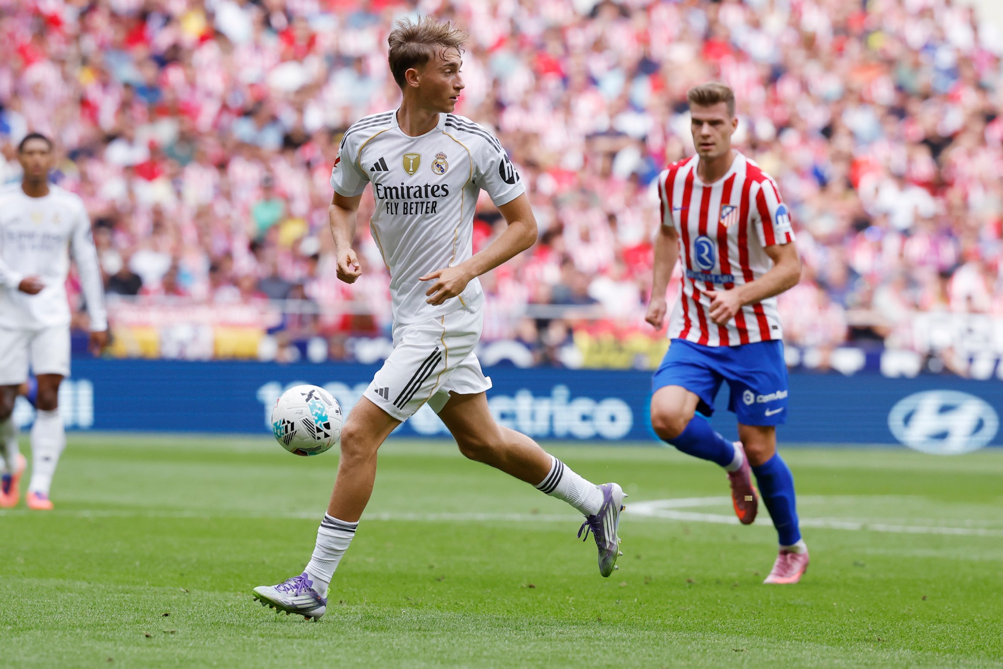 赫伊森伤愈2周复出？西甲国家德比皇马或迎变阵