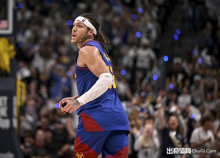 戈登11中10三分轰50分，NBA勇士137-131逆转掘金