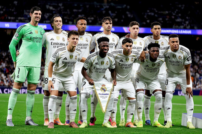 西甲：马斯坦托诺出场11次，皇马阿隆索要在国家德比二选一