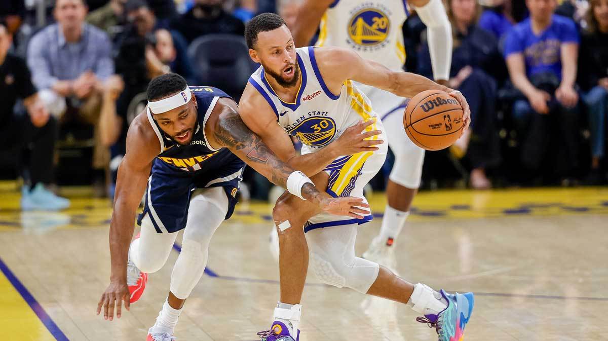 NBA常规赛：斯蒂芬·库里狂砍42分，勇士加时力克丹佛掘金队