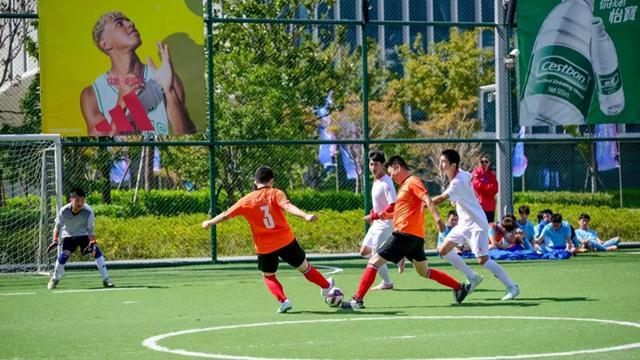 爱和恩杯11队同场竞技，英超式热情在蓝天白云下显真章