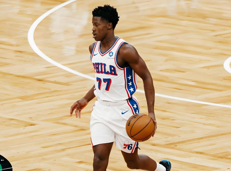 新秀首战34分!埃奇库姆首节14分点燃费城,NBA揭幕战震惊球迷