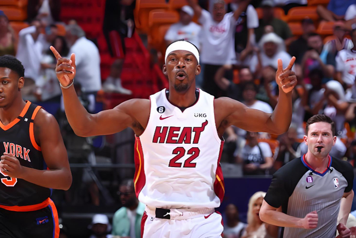 5队交易后热火重建：莱利押注未来，NBA战绩裂缝显现