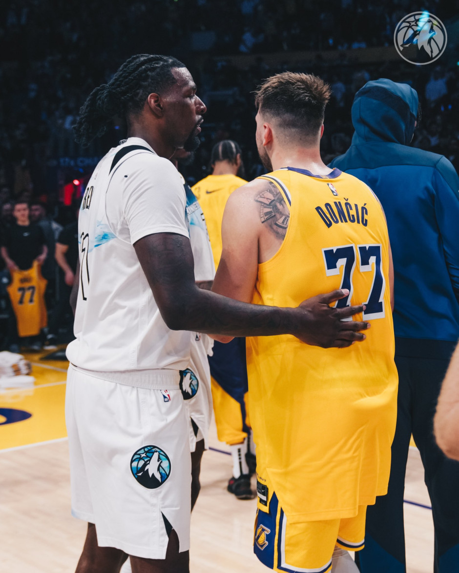 10月25日NBA：118-114记忆还在，湖人缺詹能否复仇森林狼？