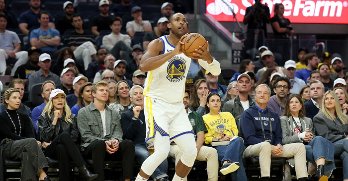 霍福德首秀13分8投5中！勇士NBA大通中心三记三分登场