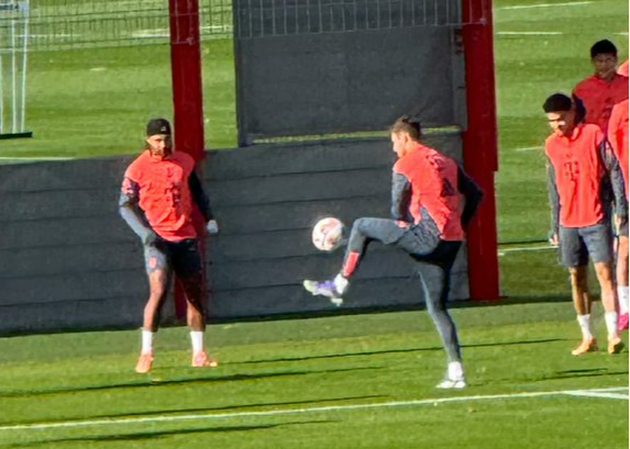 10月24日：2将伤愈归队，拜仁德甲对阵门兴名单迎来利好