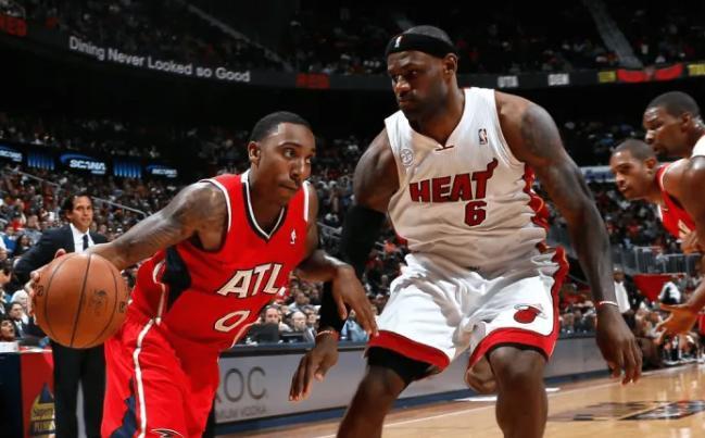 詹姆斯影响力20年未减?NBA内幕揭露詹姆斯与威少纠葛