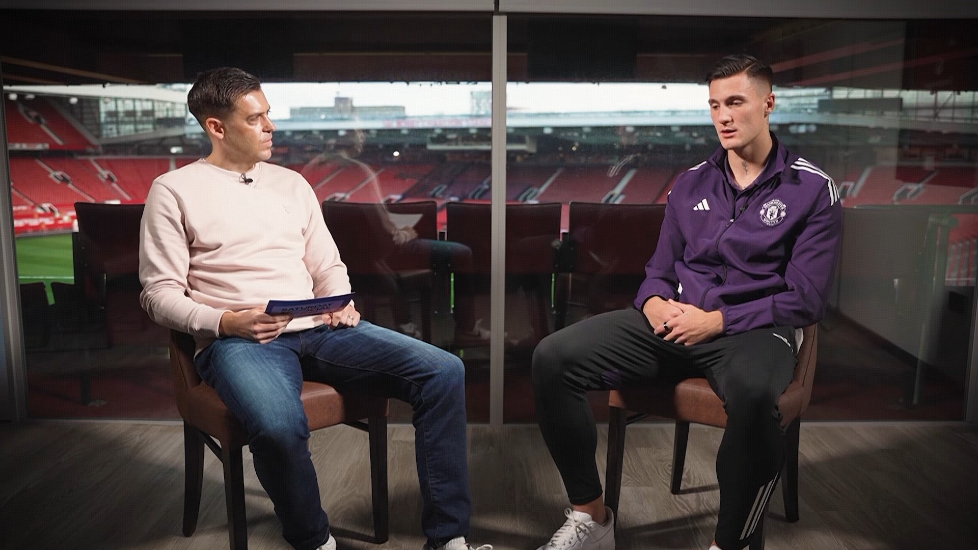 曼联英超关键胜利，谢什科揭秘：马奎尔关键球助攻布鲁诺智慧，姆伯莫库尼亚新援速魔登场