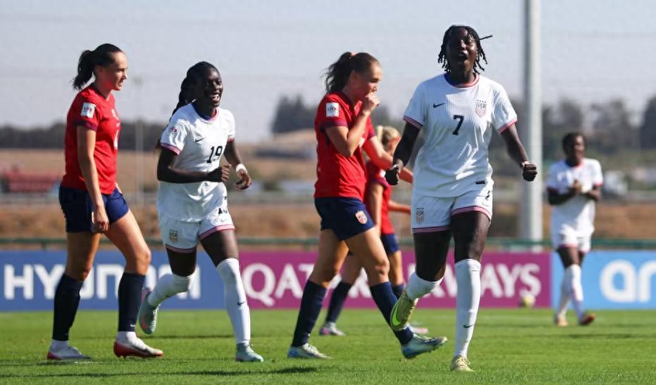 中国女足4-0大胜厄瓜多尔锁定小组第二，U17女足淘汰赛将对阵巴西