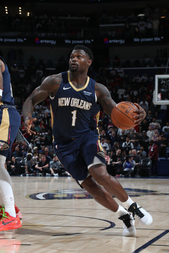 NBA现场：马刺一波14-0反扑，鹈鹕仍领先8分让人心慌