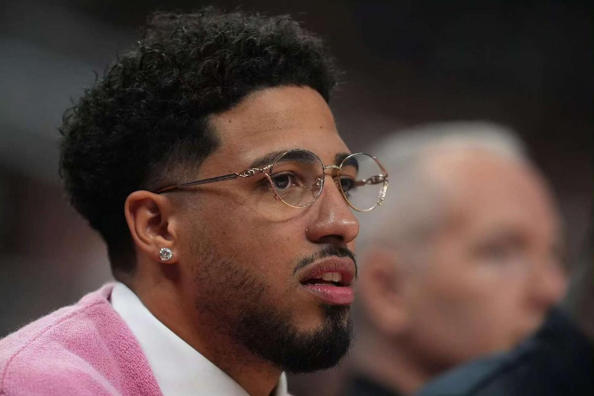 尼克斯新赛季东部爆冷！2连胜碾压绿军，东部格局彻底变天？