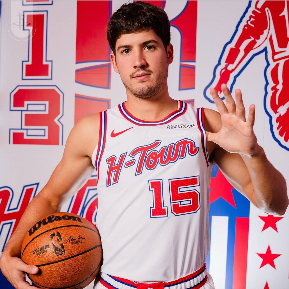 火箭队后卫线乱成一锅粥，汤普森当首控压力山大，谢泼德防守成软肋