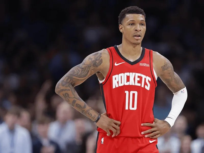 火箭111-115惜败活塞，谢泼德便秘进攻曝光，乌度卡五大阵容成笑柄