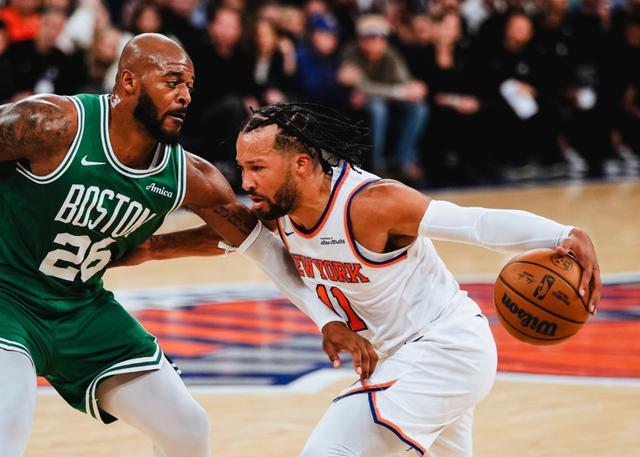 NBA：纽约尼克斯队105-95击败波士顿凯尔特人，布伦森31分显王者范