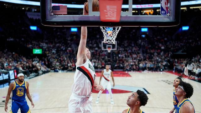 NBA：斯普利特首秀带来25次失误攻势，波特兰开拓者队让勇士吞苦果