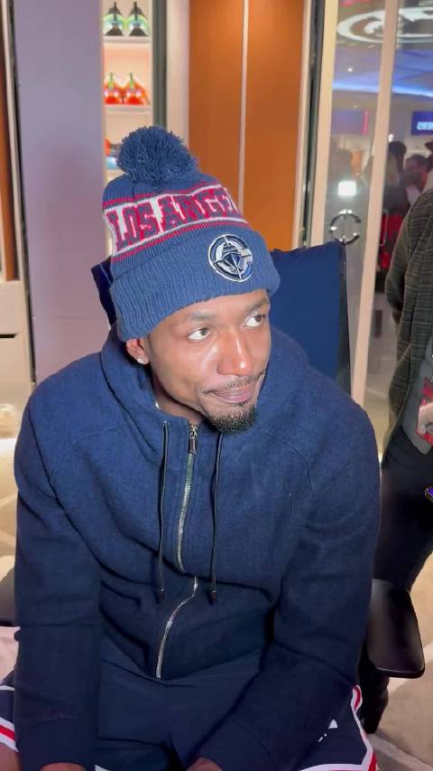 需要1条新闻原文或链接来改写：锁定比尔、詹姆斯·哈登与名人堂话题