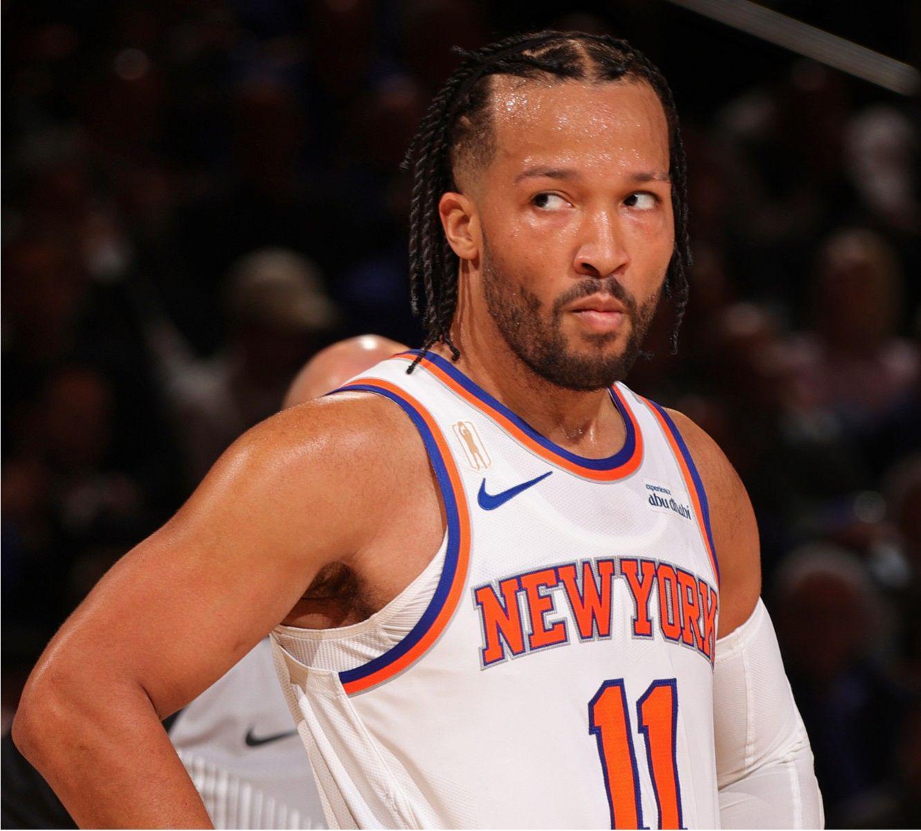 NBA新赛季：纽约尼克斯队105-95击退绿军 连胜开局2场